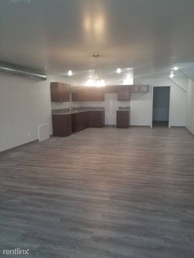 Main picture of 131 S Laura Ave