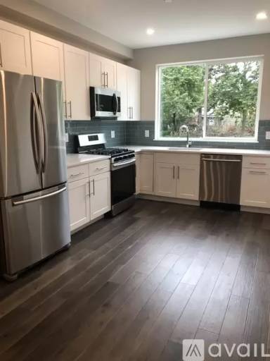 Main picture of 2409 Ridge Ave
