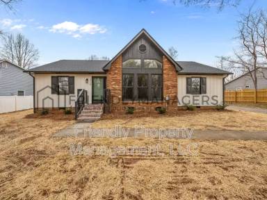 Main picture of 2119 Dave St