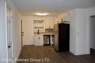 Main picture of 1138 Woodland Ave NE