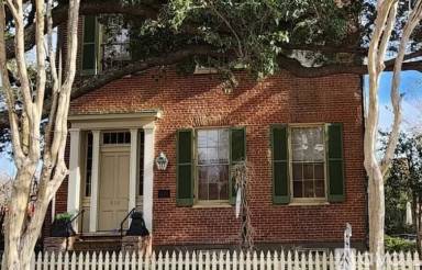 Main picture of 305 N Rankin St