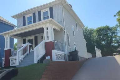 Main picture of 1721 Cleveland Ave