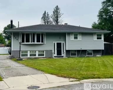 Main picture of 944 W 54th Pl