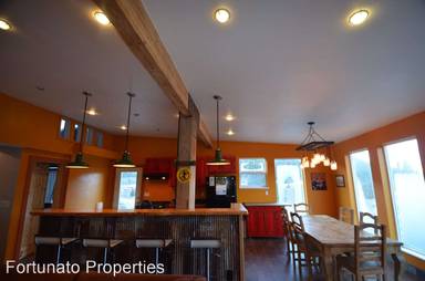 Main picture of 906 Co Rd