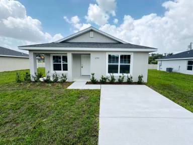 Main picture of 6584 SE 108th Ln