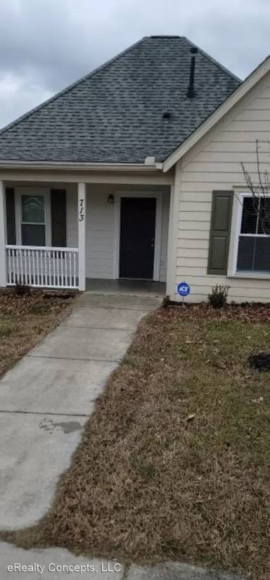 Main picture of 713 Alfredda Delaney St