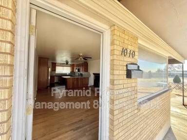 Main picture of 1010 Jackson Ave