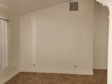 Main picture of 2048 SW Driftwood St