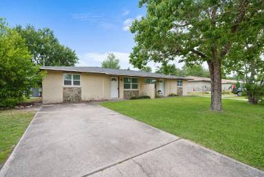 Main picture of 1017 Bradford Cir