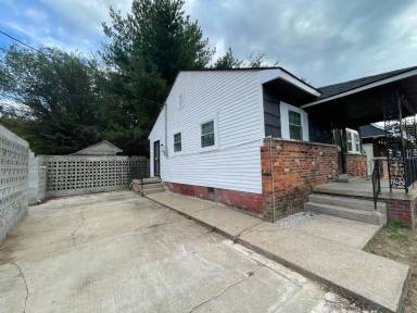 Main picture of 1258 Flournoy St