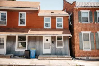 Main picture of 346 N Pine St