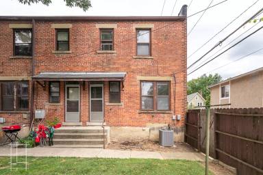 Main picture of 435 Alden Ave