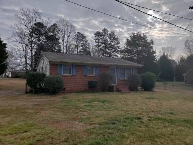 Main picture of 4810 Hickory Grove Rd