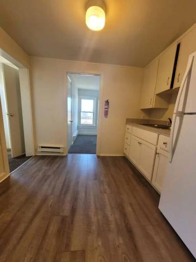 Main picture of 392 S 2nd St
