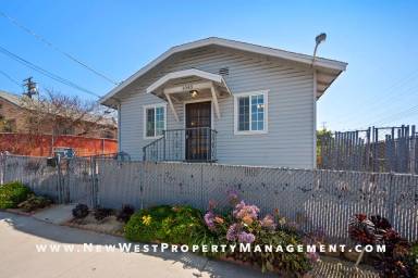Main picture of 1043 Sampson St