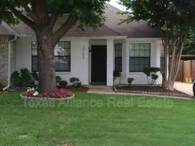 Main picture of 2704 Newkirk Ct