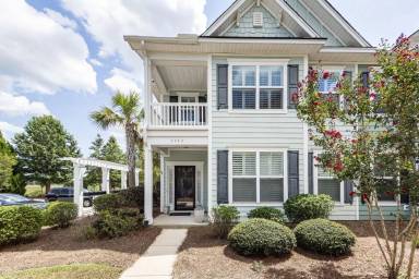 Main picture of 2052 Promenade Ct