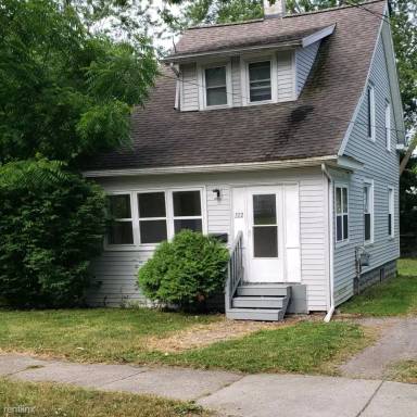 Main picture of 322 N Gorham St