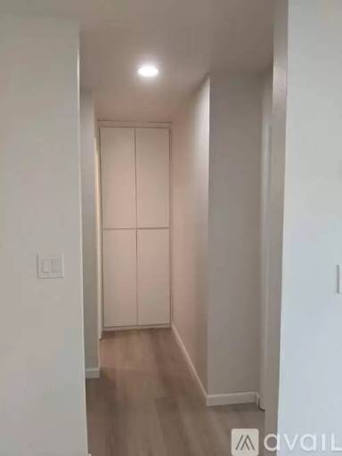 Main picture of 4727 W 147th St