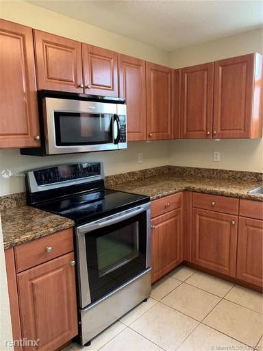 Main picture of 11102 NW 83rd St