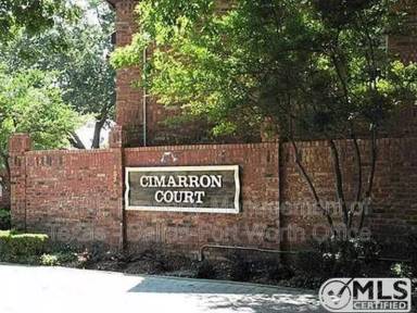 Main picture of Cimarron Court Condominiums