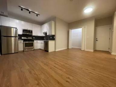Main picture of 656 Wrightwood Apartments