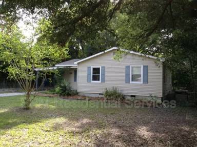 Main picture of 103 S Wallace Ave