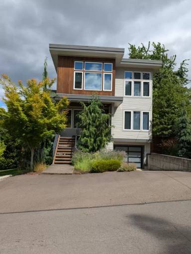 Main picture of 1373 SW Hume Ct