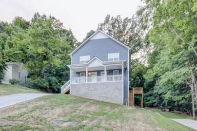Main picture of 114 Valley View Cir