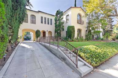 Main picture of 311 N Orange Dr