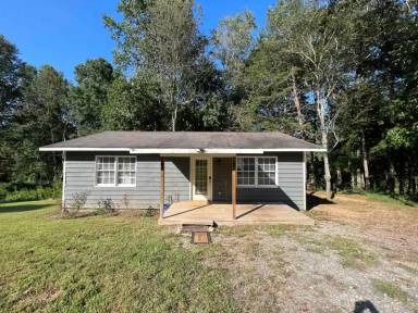 Main picture of 726 Robertson Loop Rd