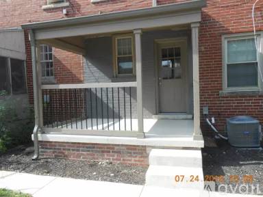 Main picture of 1587 King Ave