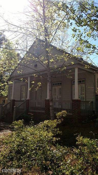 Main picture of 93 Hawthorn St