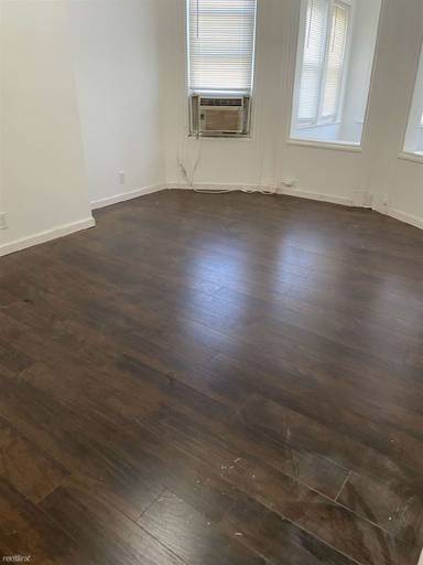 Main picture of 8659 17th Ave