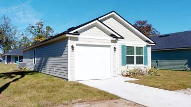 Main picture of 902 Cove St