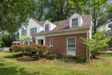 Main picture of 85 Eastmoor Blvd