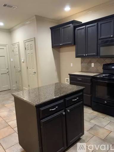 Main picture of 4000 Water Oak Dr