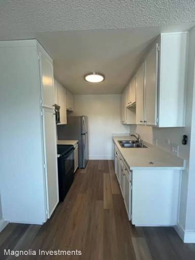 Main picture of 577 Oxford St