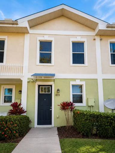 Main picture of 615 Founders Dr