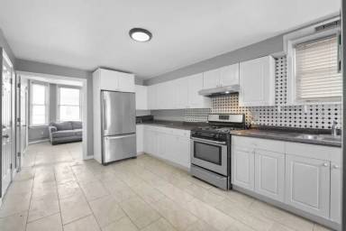 Main picture of 6113 Washington St