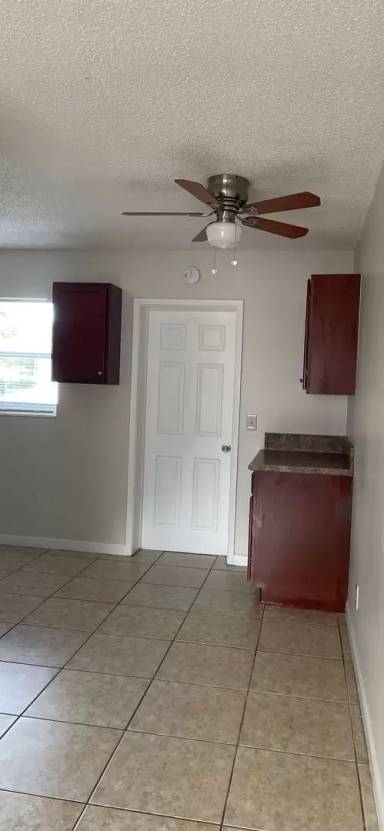 Main picture of 1340 Sunset Rd