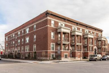 Main picture of 635 E 49th St