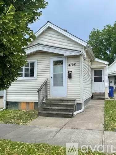 Main picture of 4128 Howlett Ave