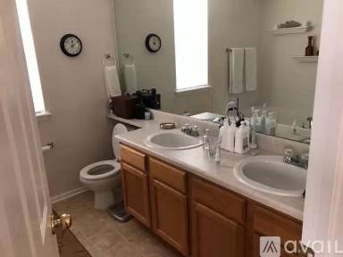 Main picture of 17343 E Lake Pl