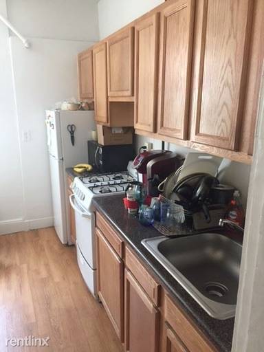 Main picture of 1820 Commonwealth Ave
