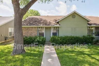 Main picture of 7919 West Gate Blvd