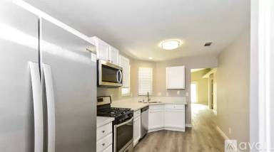 Main picture of 1012 Olvera Way