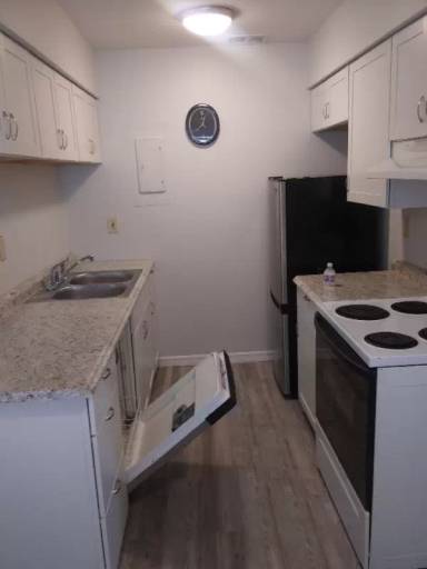 Main picture of 1225 N Wickham Rd