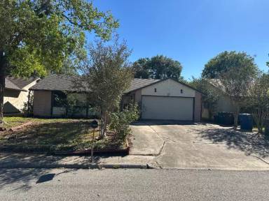 Main picture of 5922 Lakedale St