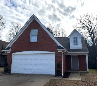 Main picture of 725 Burton Ln